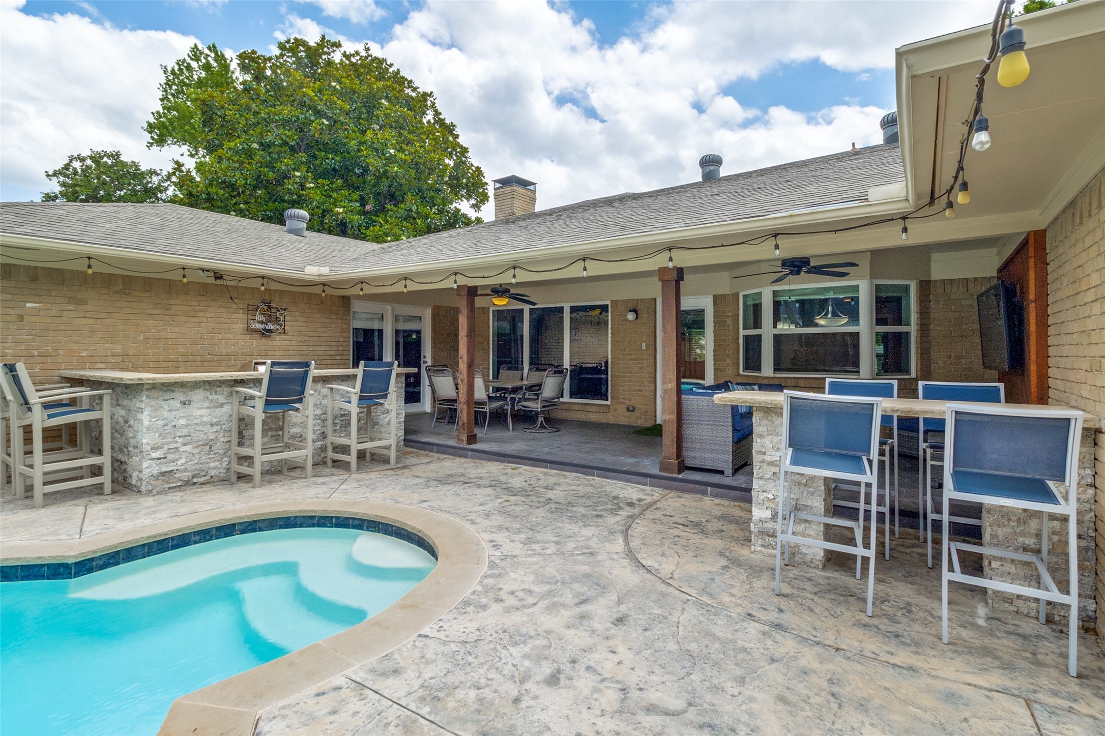 14952 Knollview Drive Dallas TX 75248