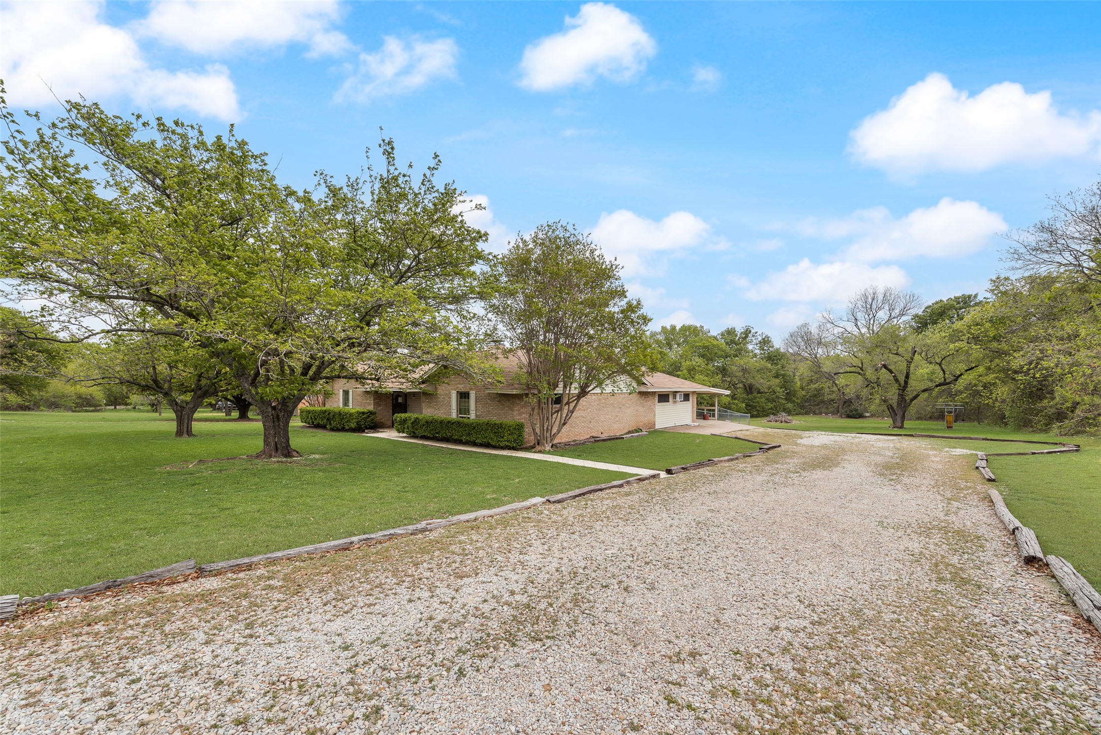 830 Mount Zion Road Midlothian TX 76065