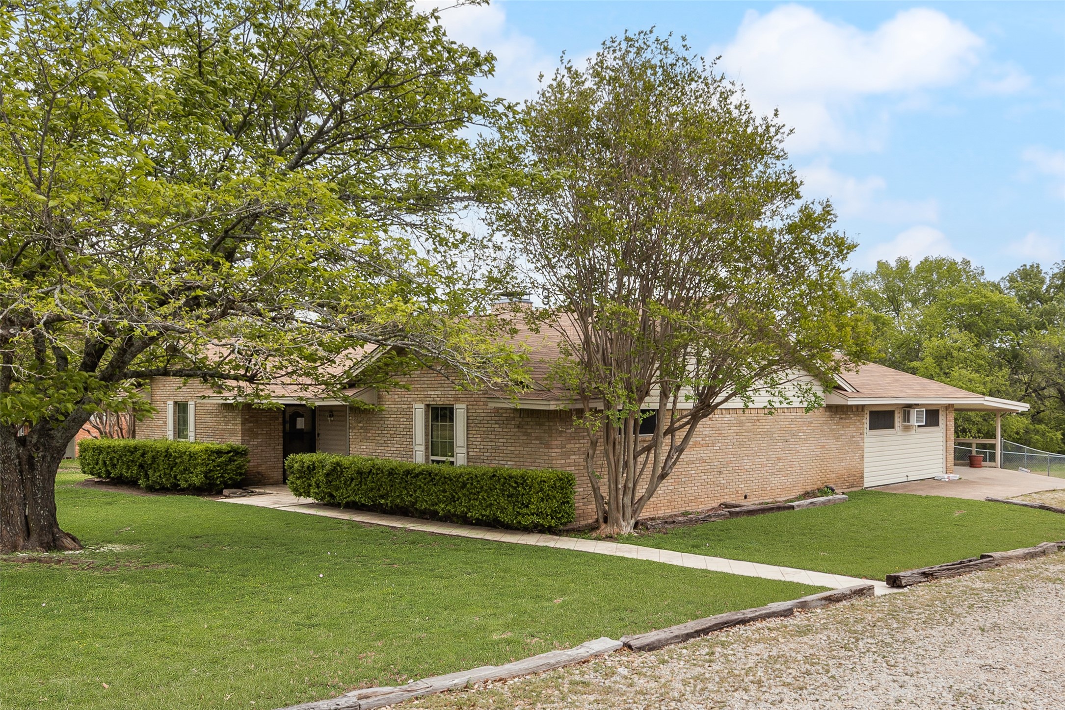 830 Mount Zion Road Midlothian TX 76065