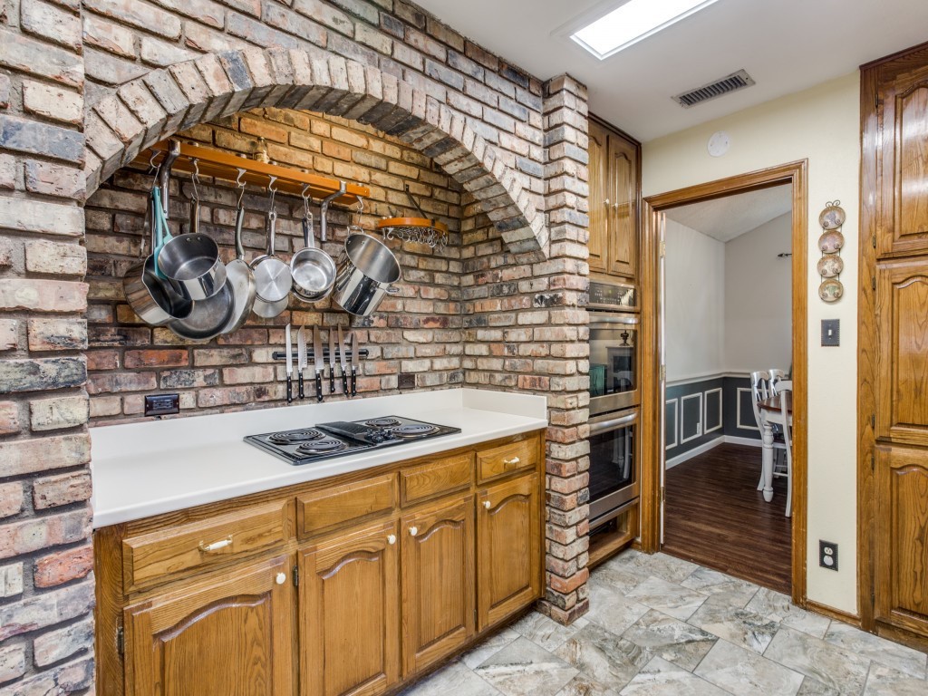 4610 Windy Hills Court Arlington TX 76017