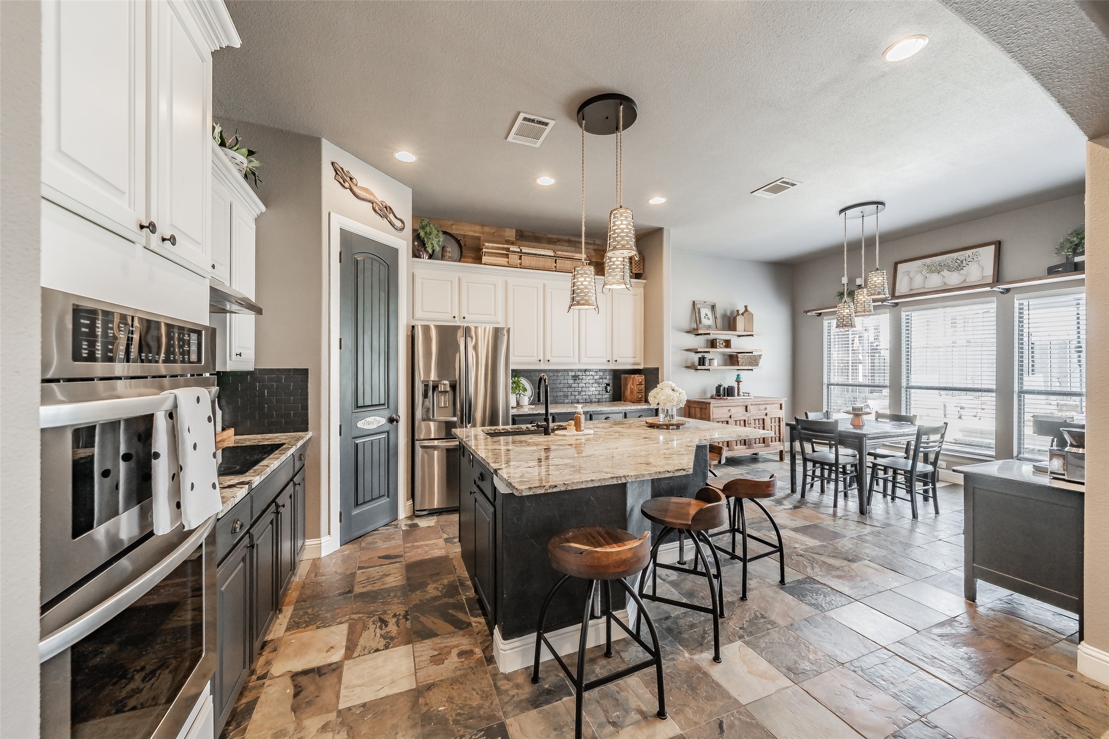 209 Thistle Ridge Denton TX 76210