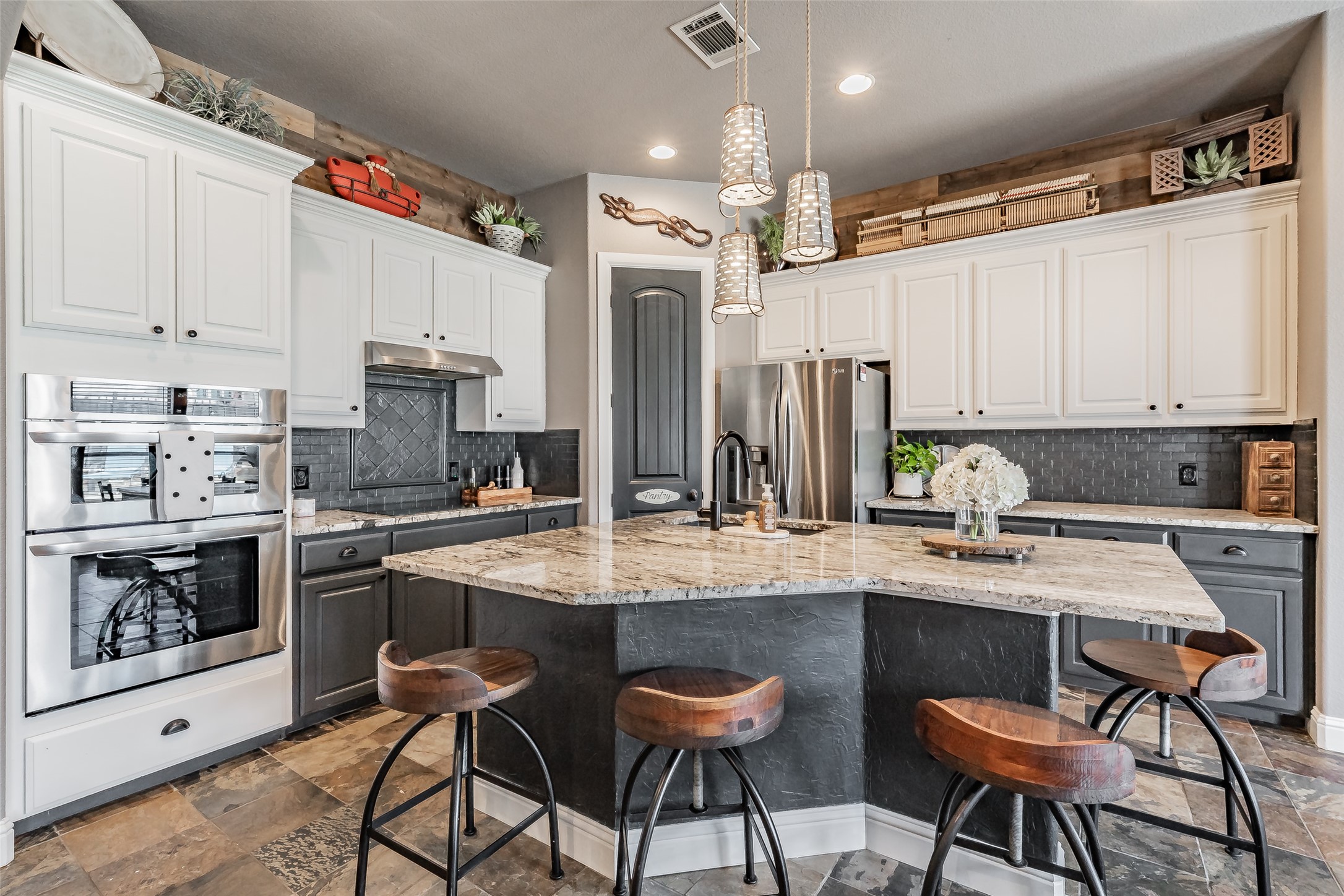 209 Thistle Ridge Denton TX 76210