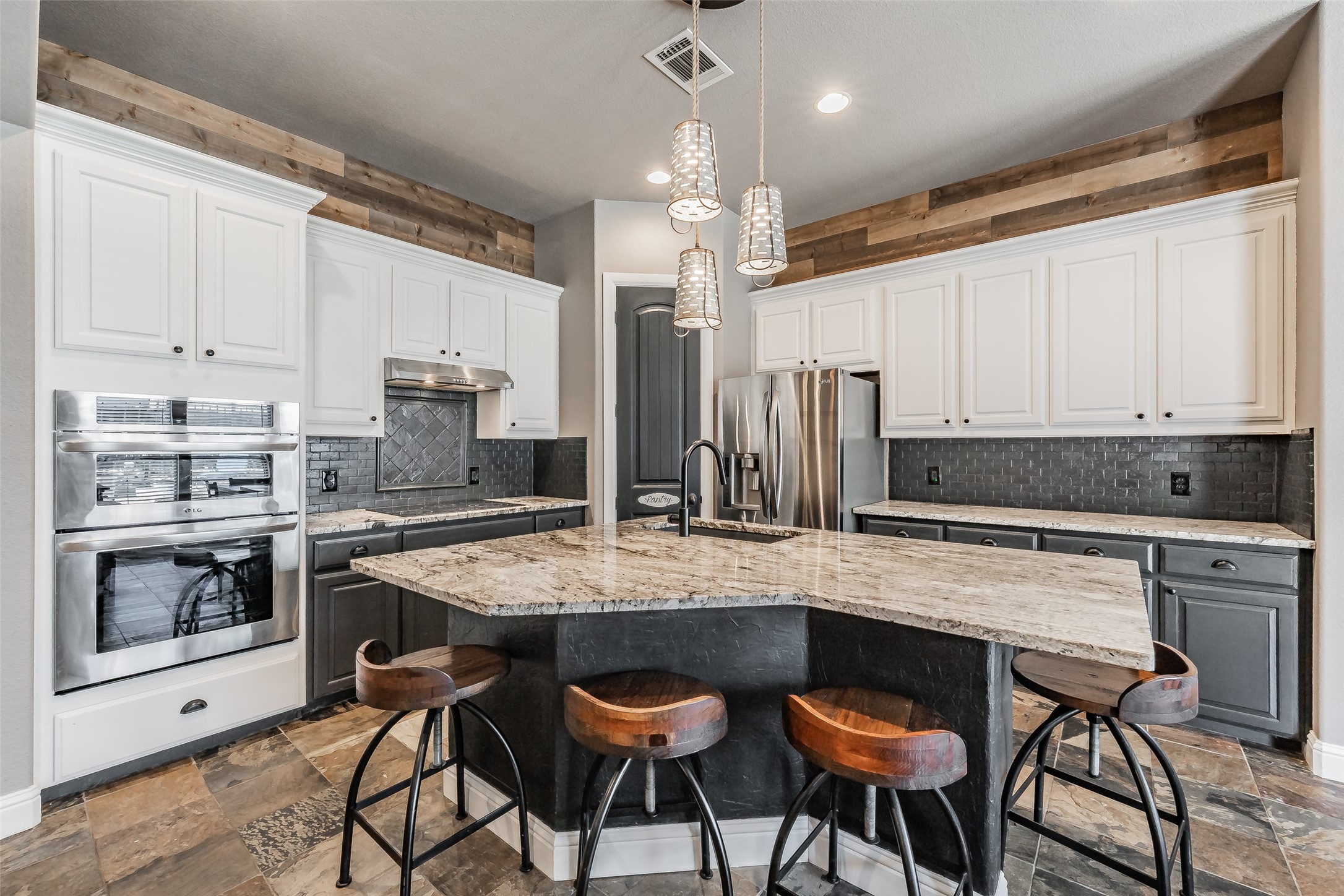 209 Thistle Ridge Denton TX 76210
