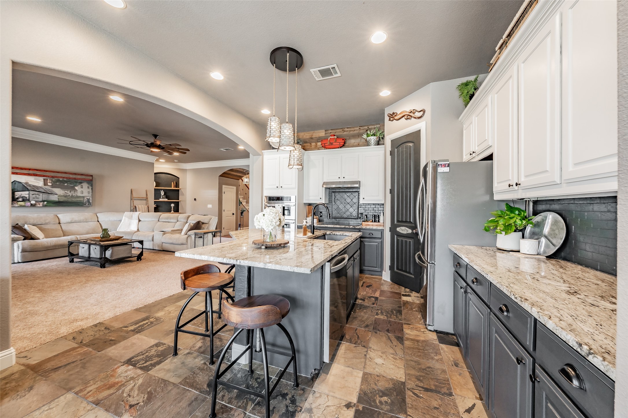 209 Thistle Ridge Denton TX 76210