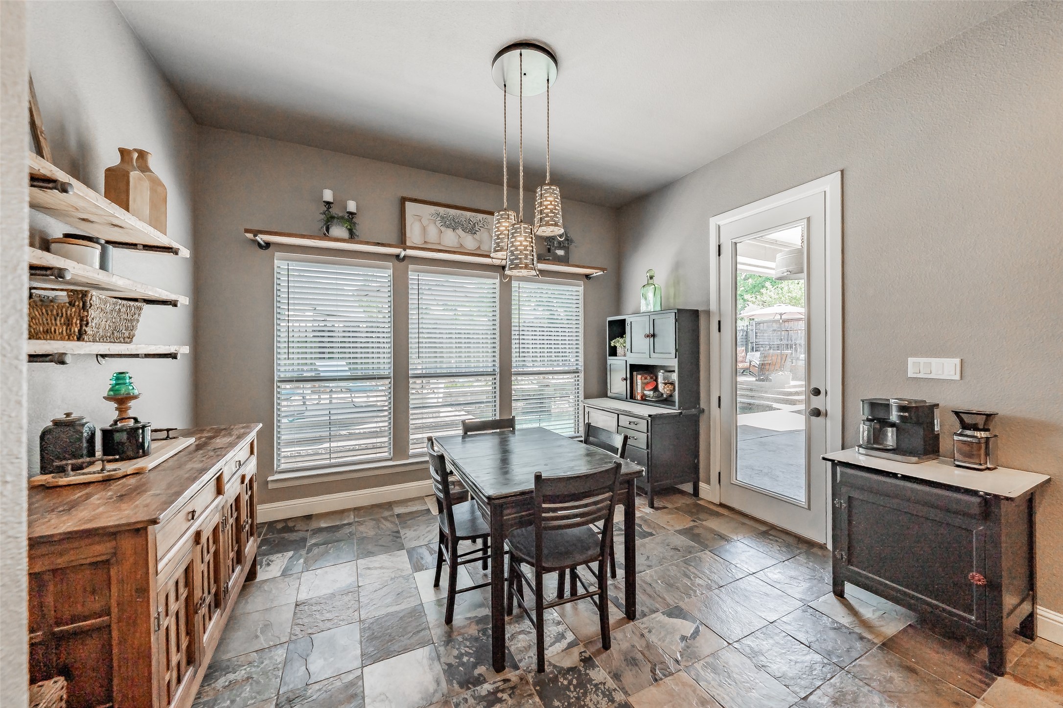 209 Thistle Ridge Denton TX 76210