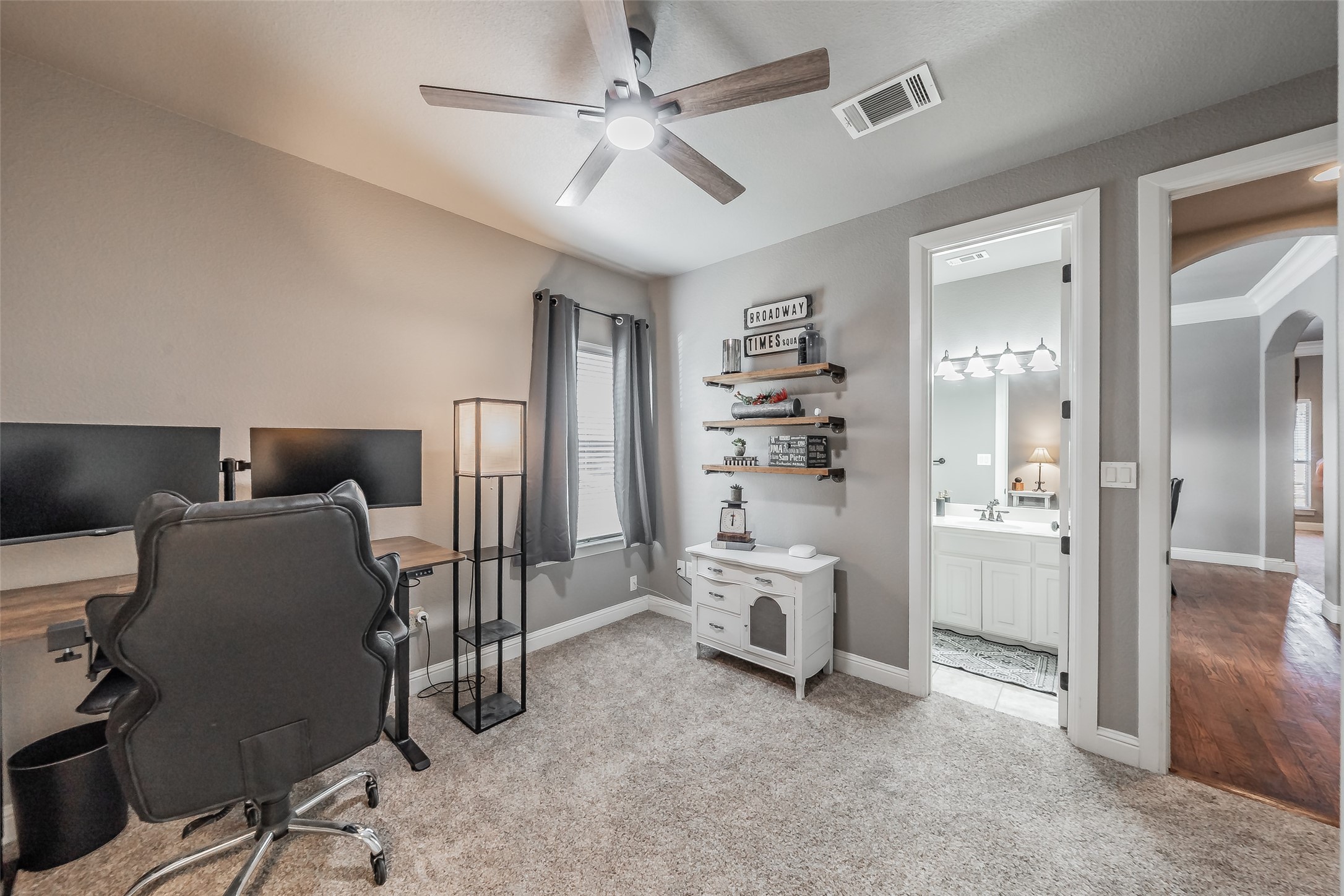 209 Thistle Ridge Denton TX 76210