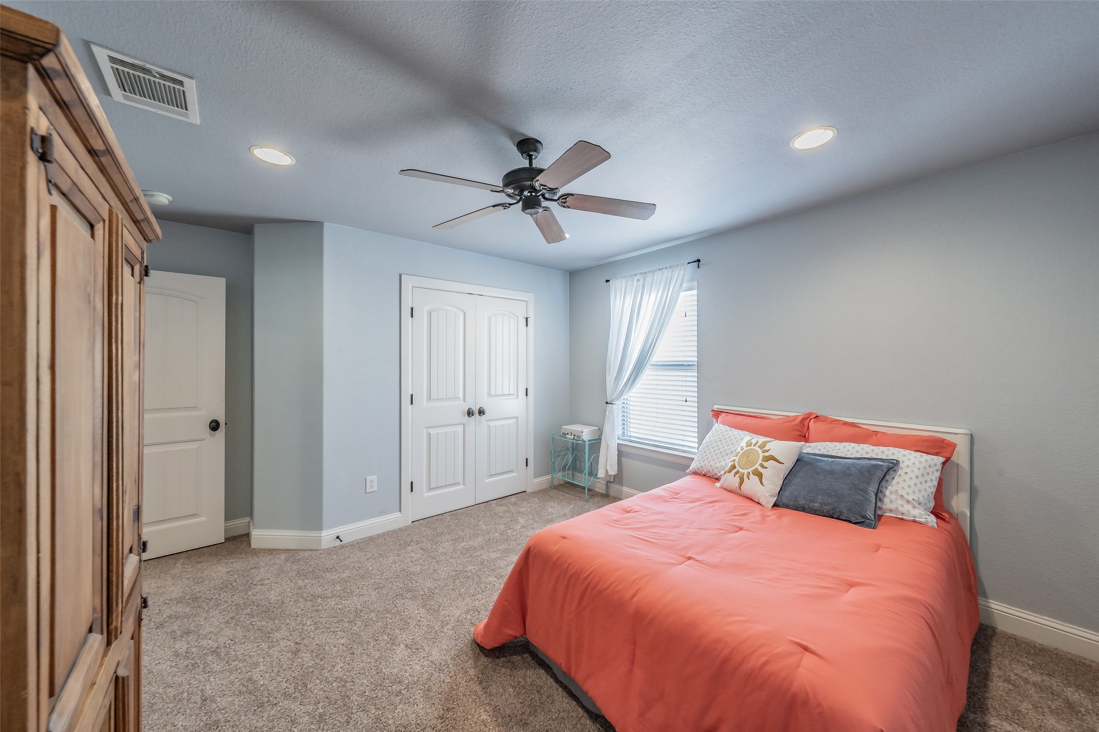 209 Thistle Ridge Denton TX 76210