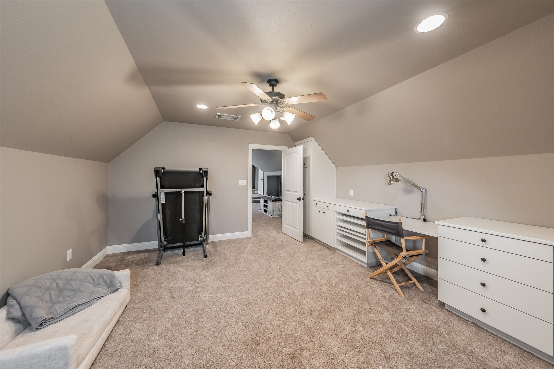 209 Thistle Ridge Denton TX 76210
