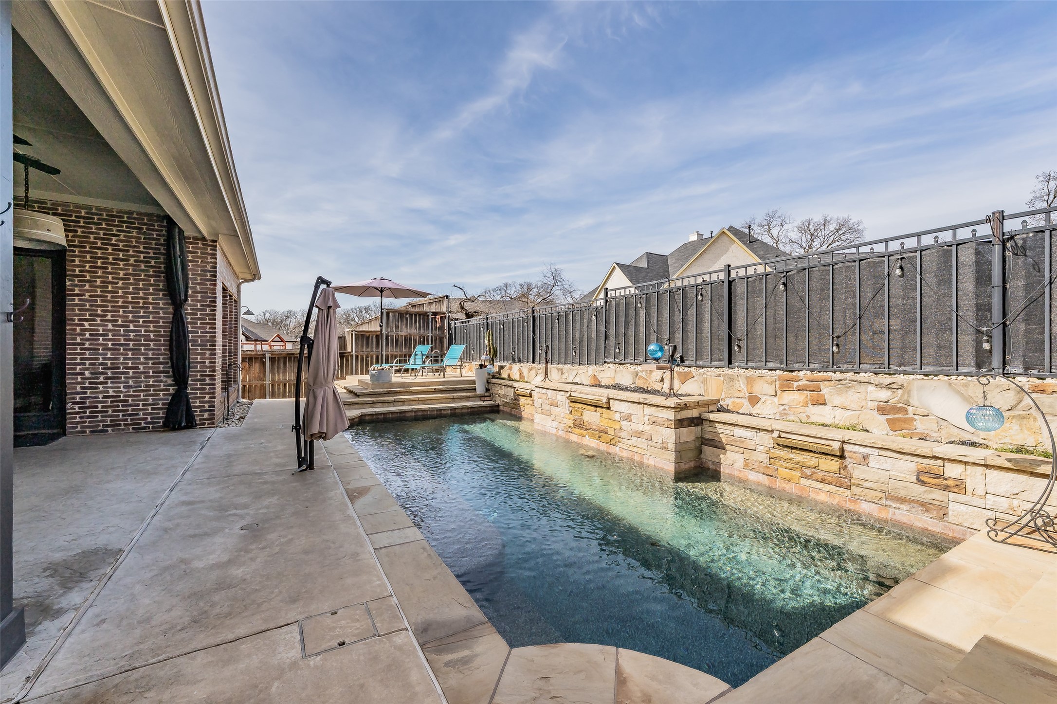 209 Thistle Ridge Denton TX 76210