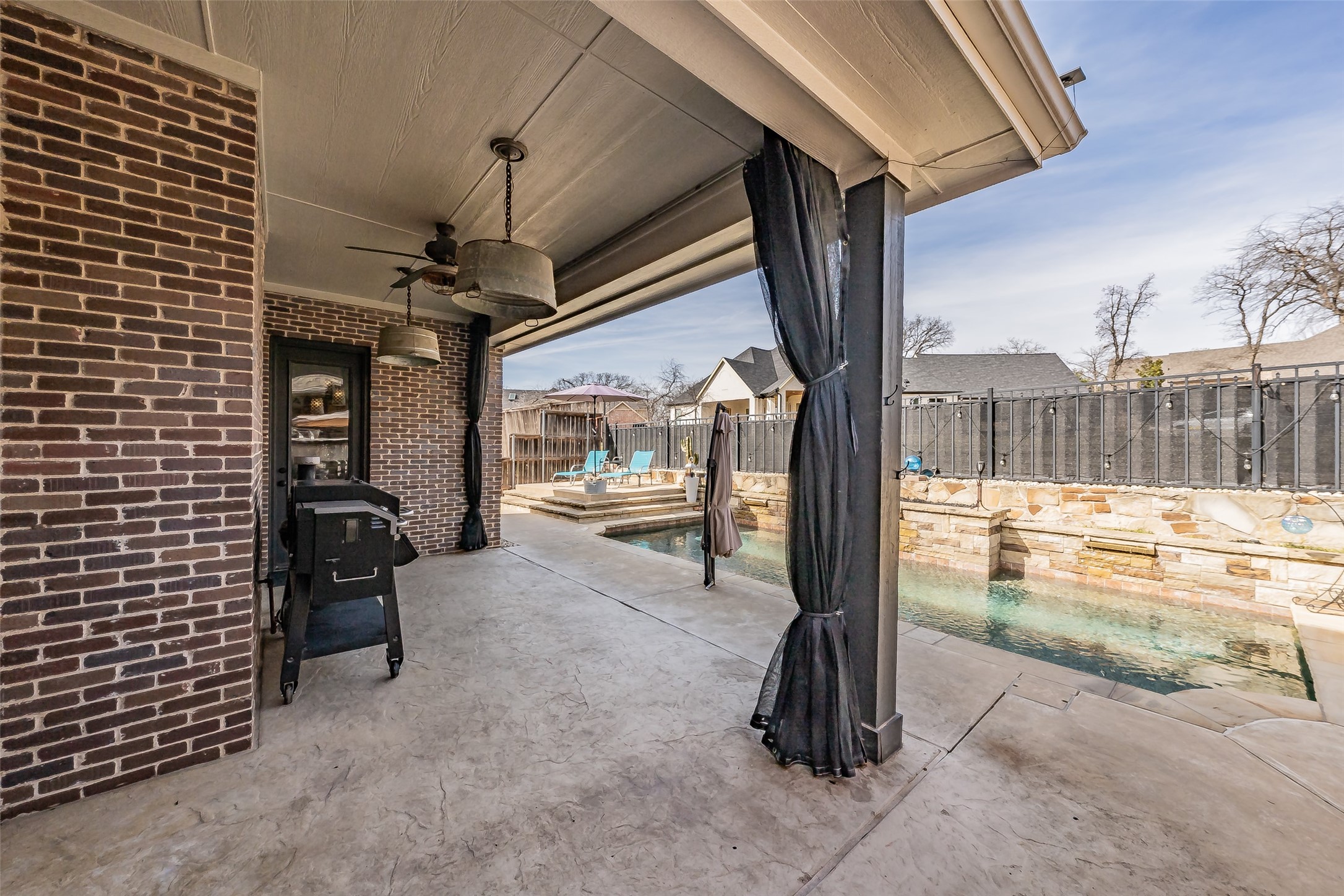 209 Thistle Ridge Denton TX 76210