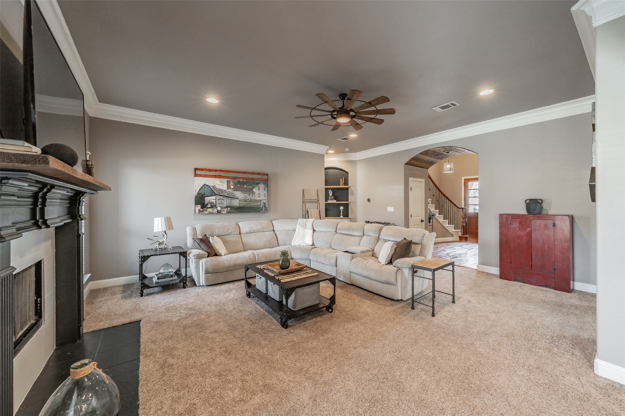209 Thistle Ridge Denton TX 76210