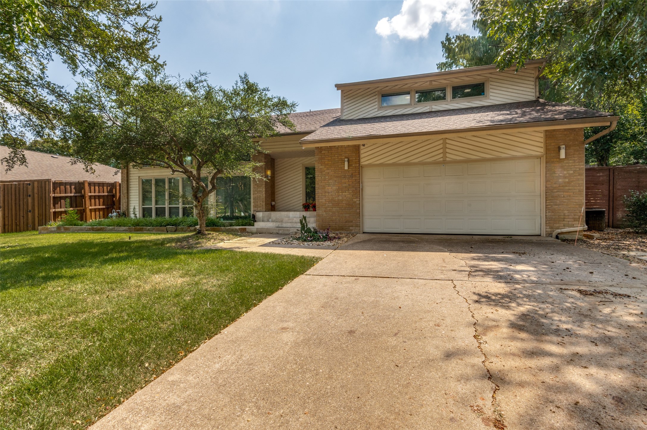 314 Santa Clara Street Irving TX 75062