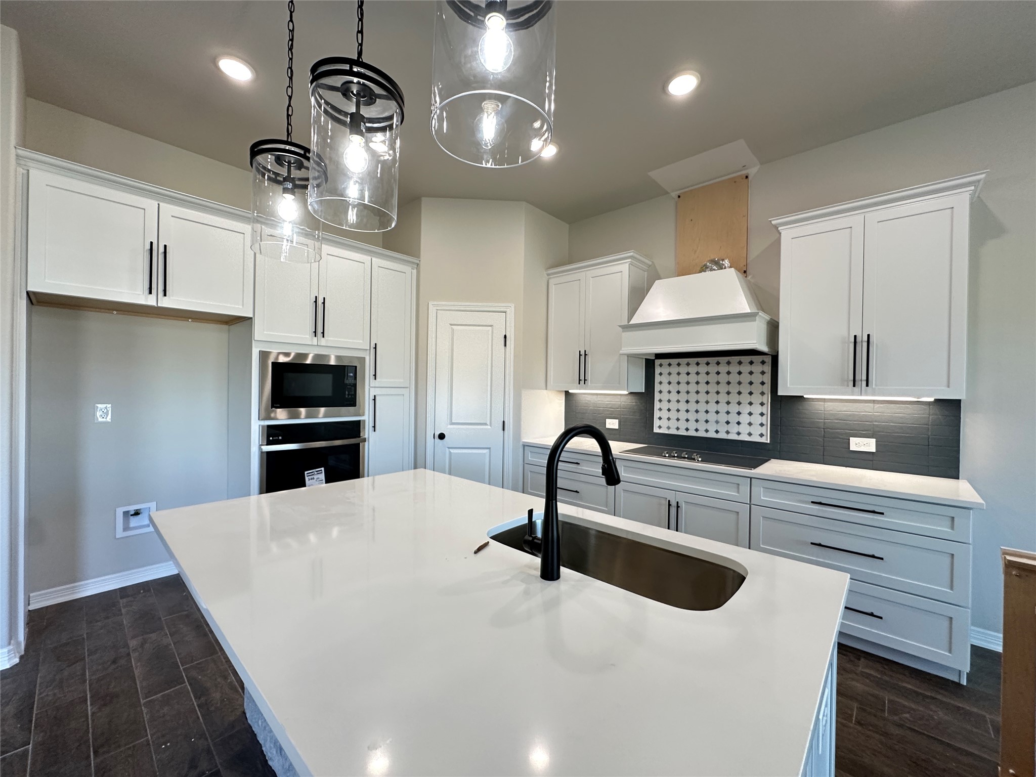 132 Lasso Loop Lorena TX 76655