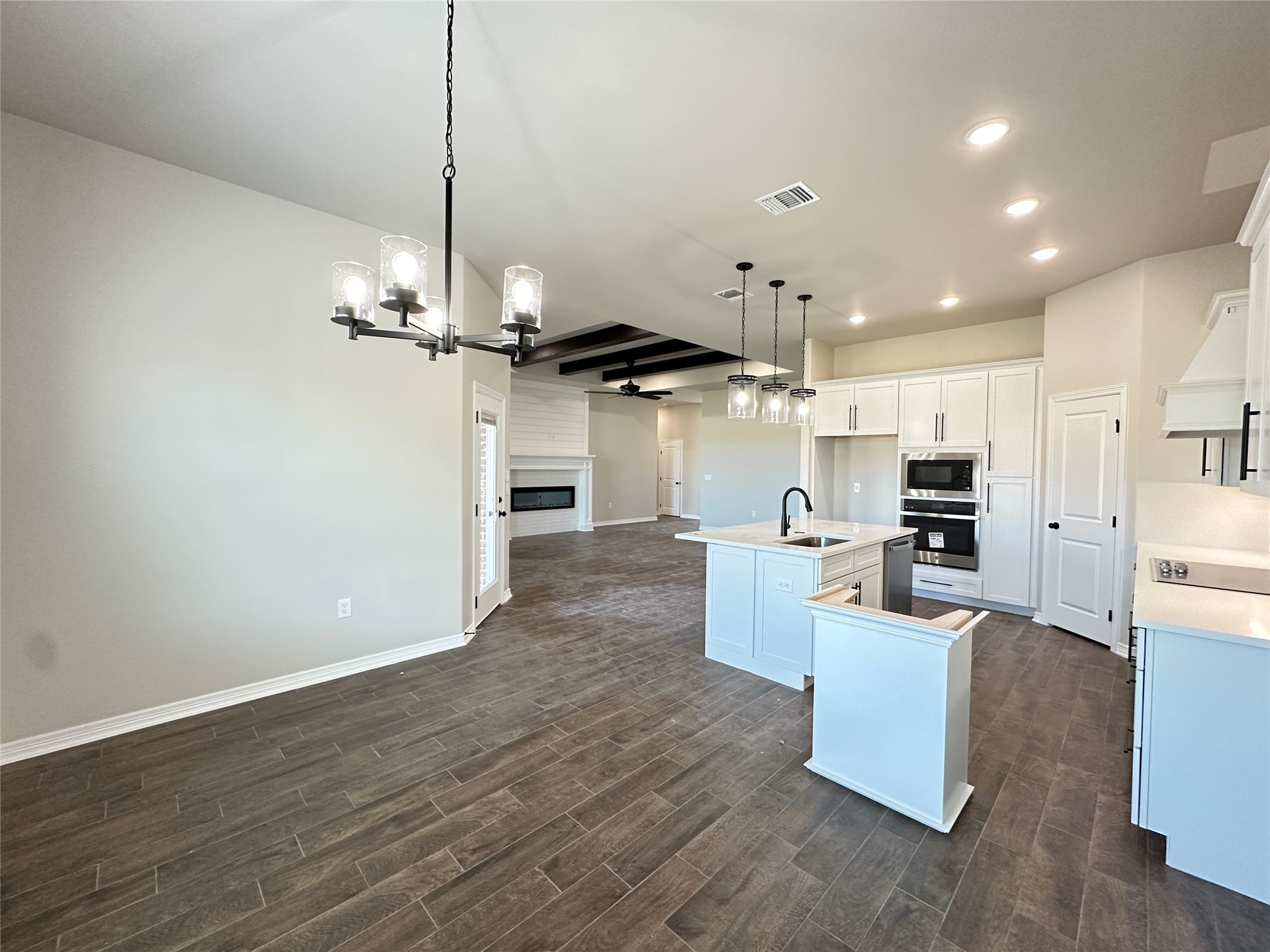 132 Lasso Loop Lorena TX 76655