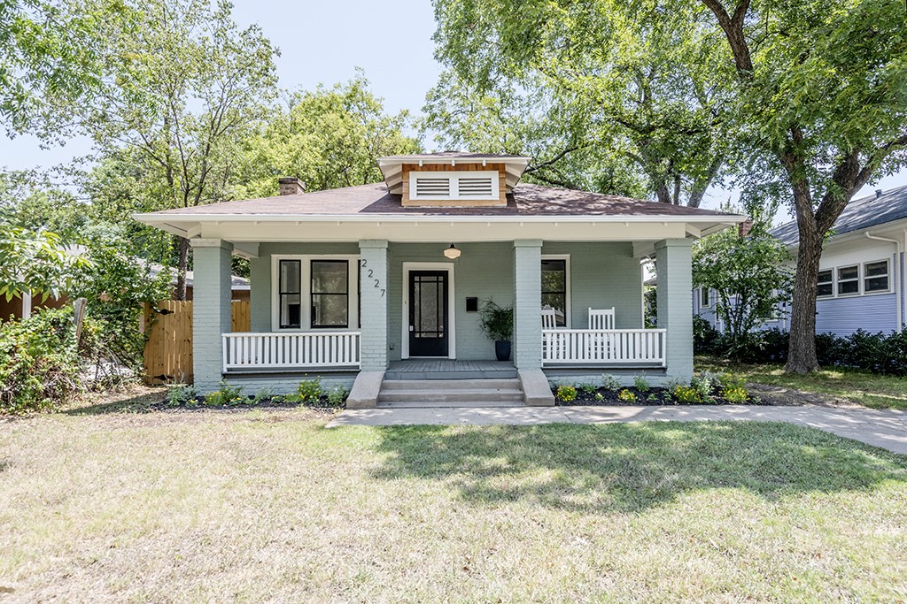 2227 Fairmount Avenue Fort Worth TX 76110