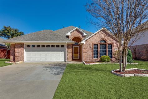 819 Huebner Way Burleson TX 76028