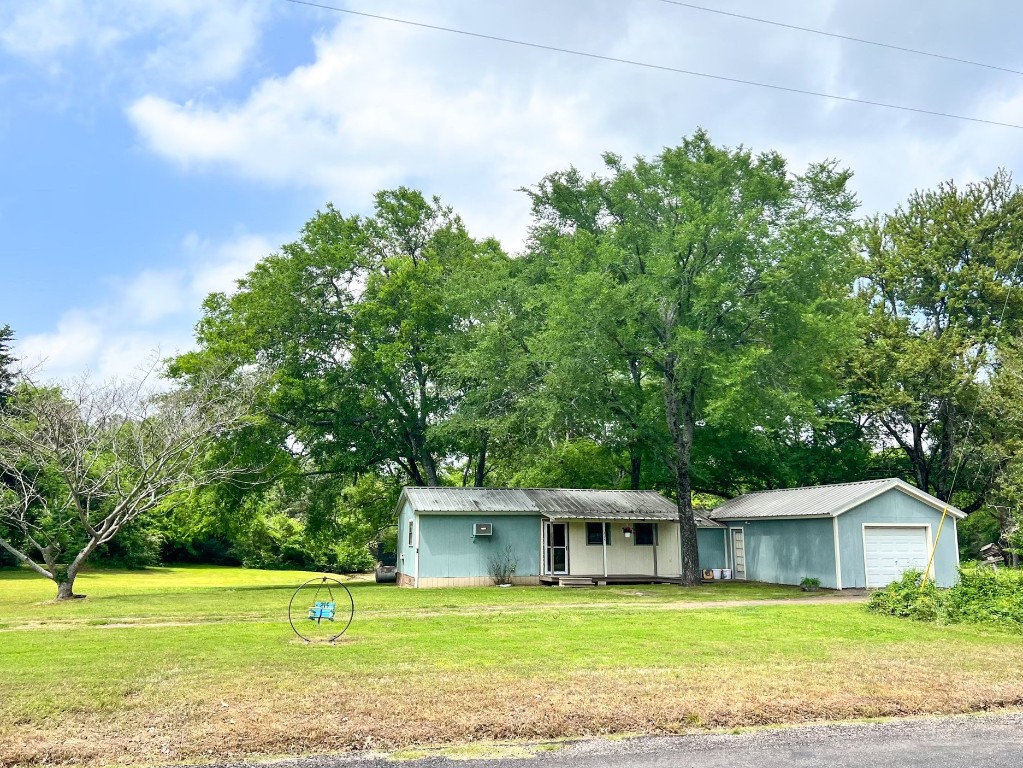 215 County Road SE 4265 Mount Vernon TX 75457