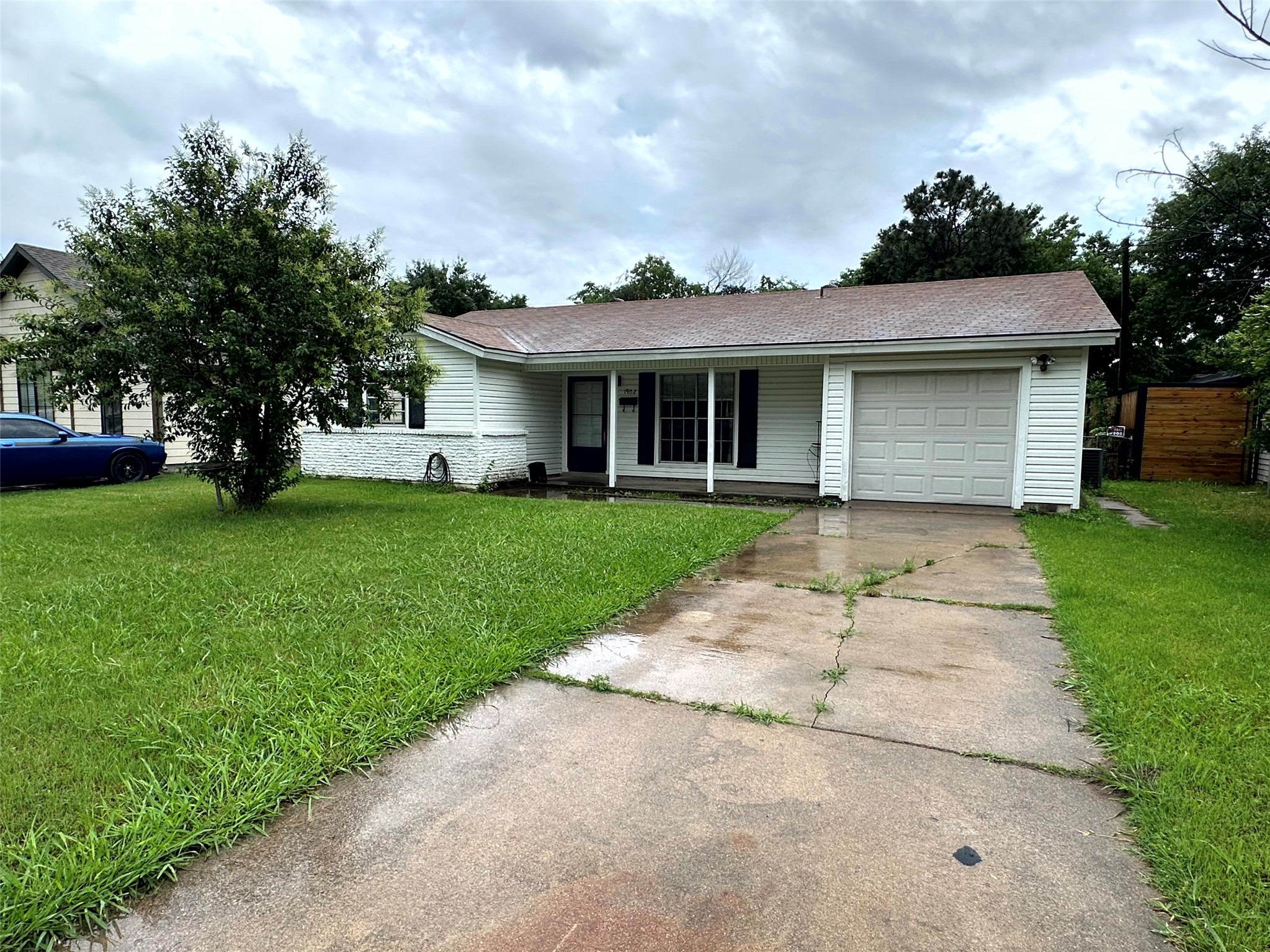 1902 Morgan Street Irving TX 75062
