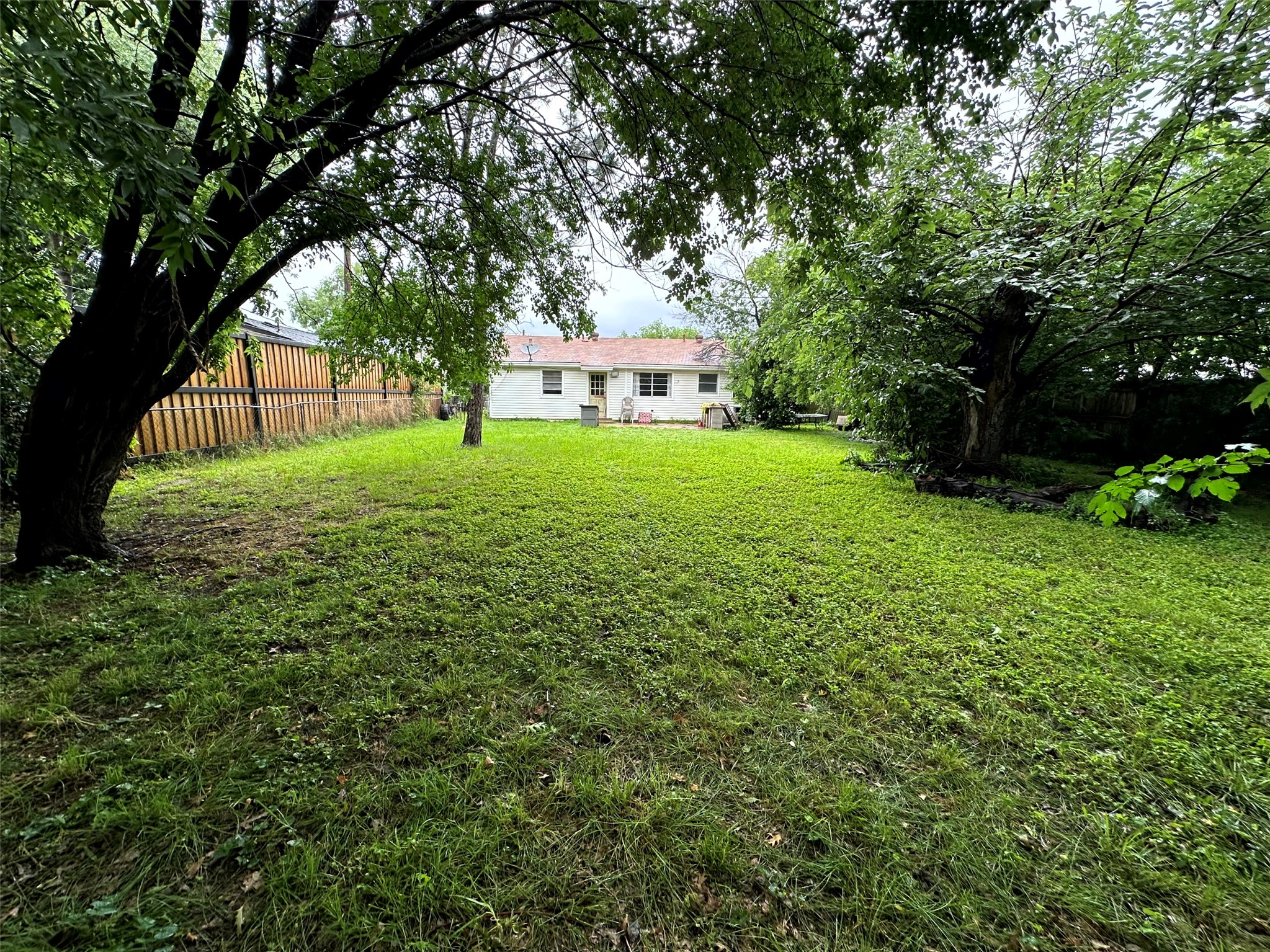 1902 Morgan Street Irving TX 75062