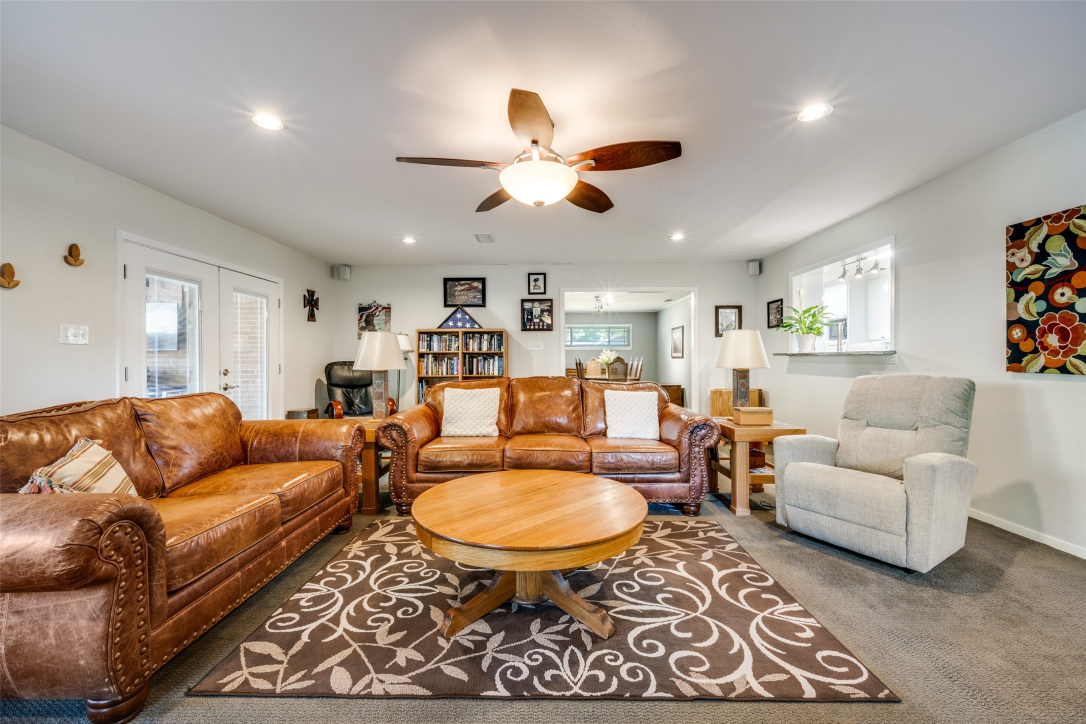 1027 Stanley Street Denton TX 76201