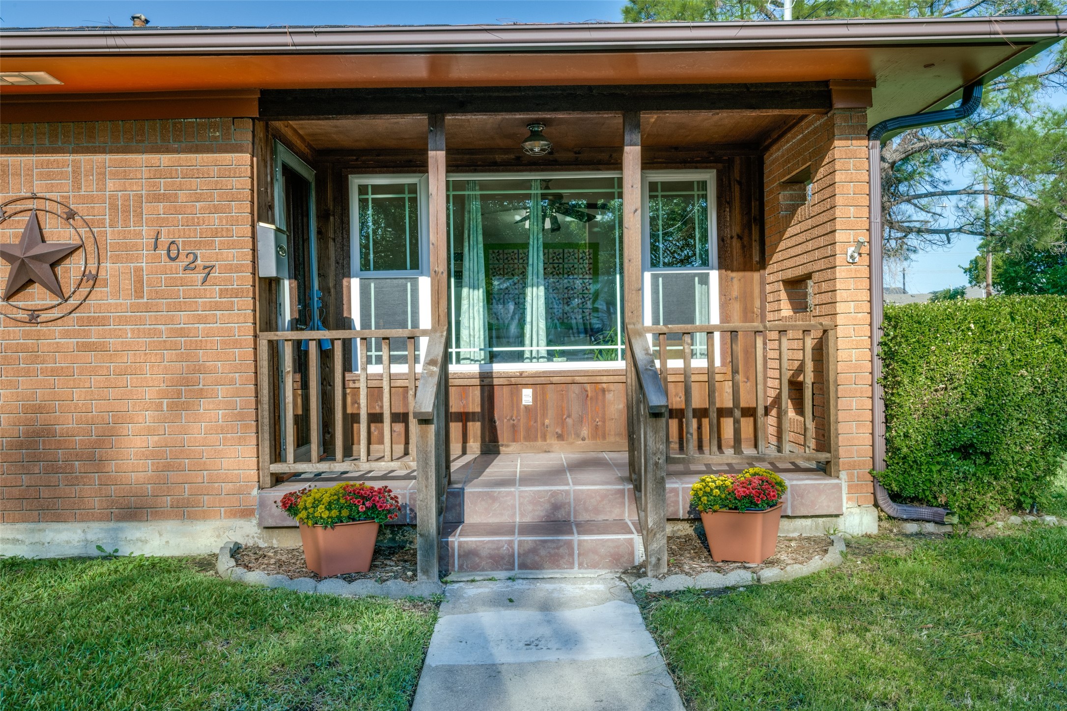 1027 Stanley Street Denton TX 76201