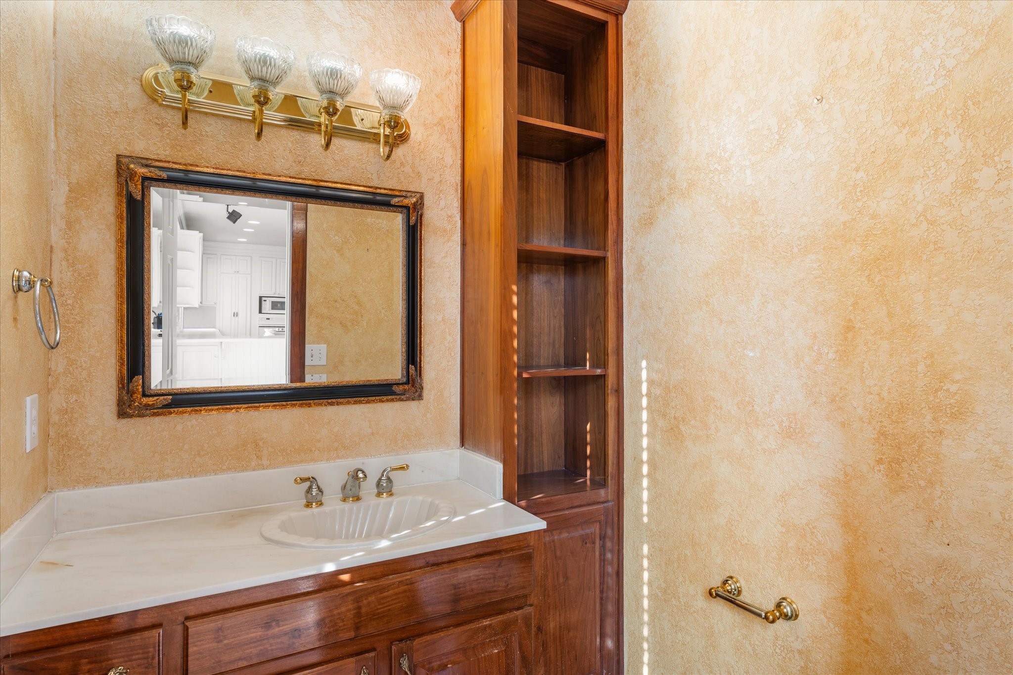 204 Plantation Avenue Pottsboro TX 75076