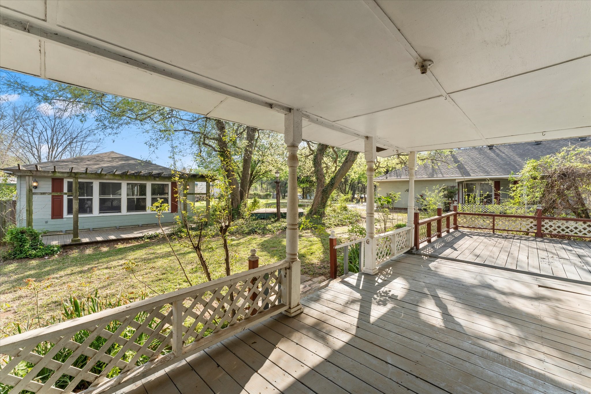 204 Plantation Avenue Pottsboro TX 75076
