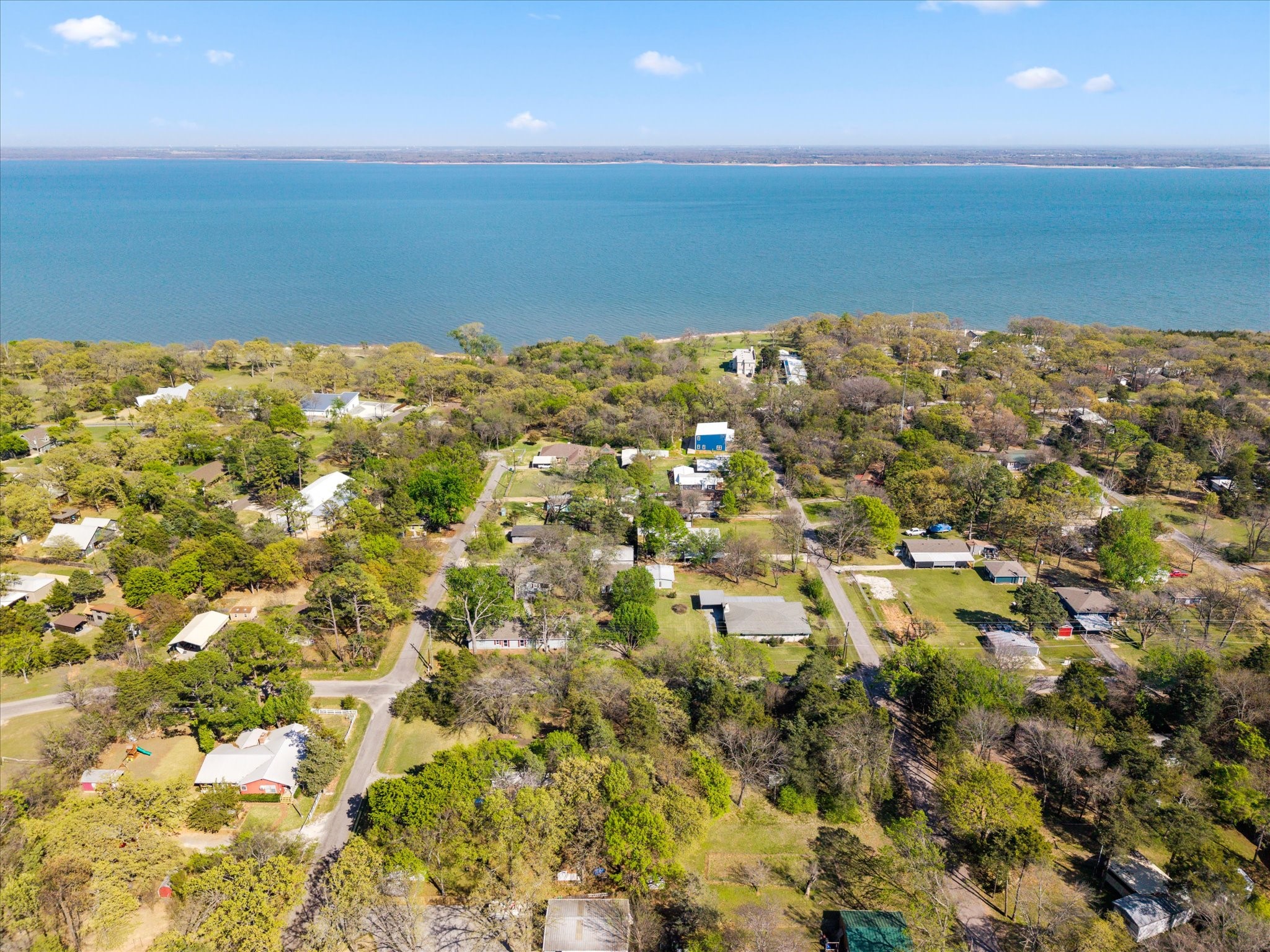204 Plantation Avenue Pottsboro TX 75076