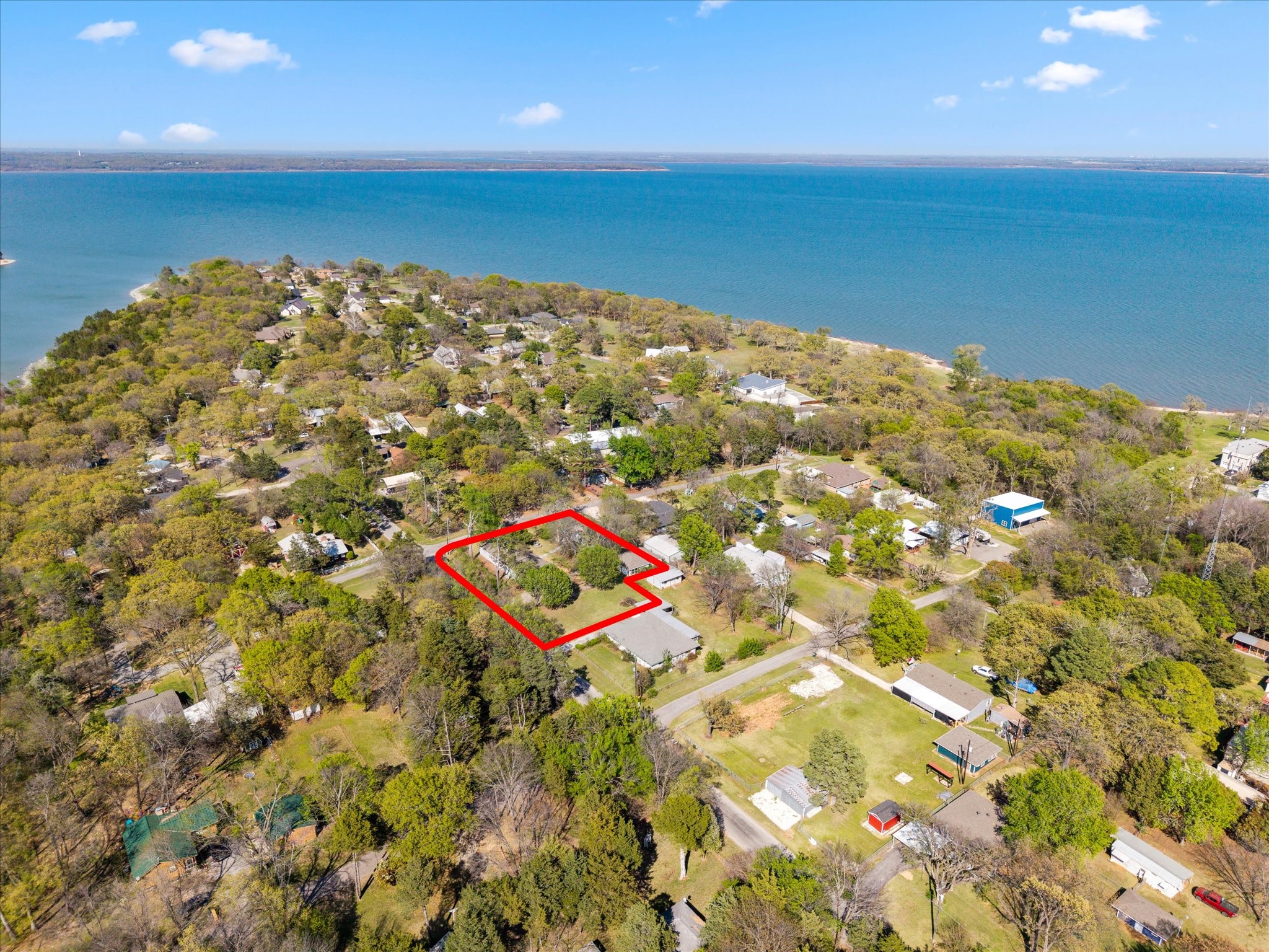 204 Plantation Avenue Pottsboro TX 75076