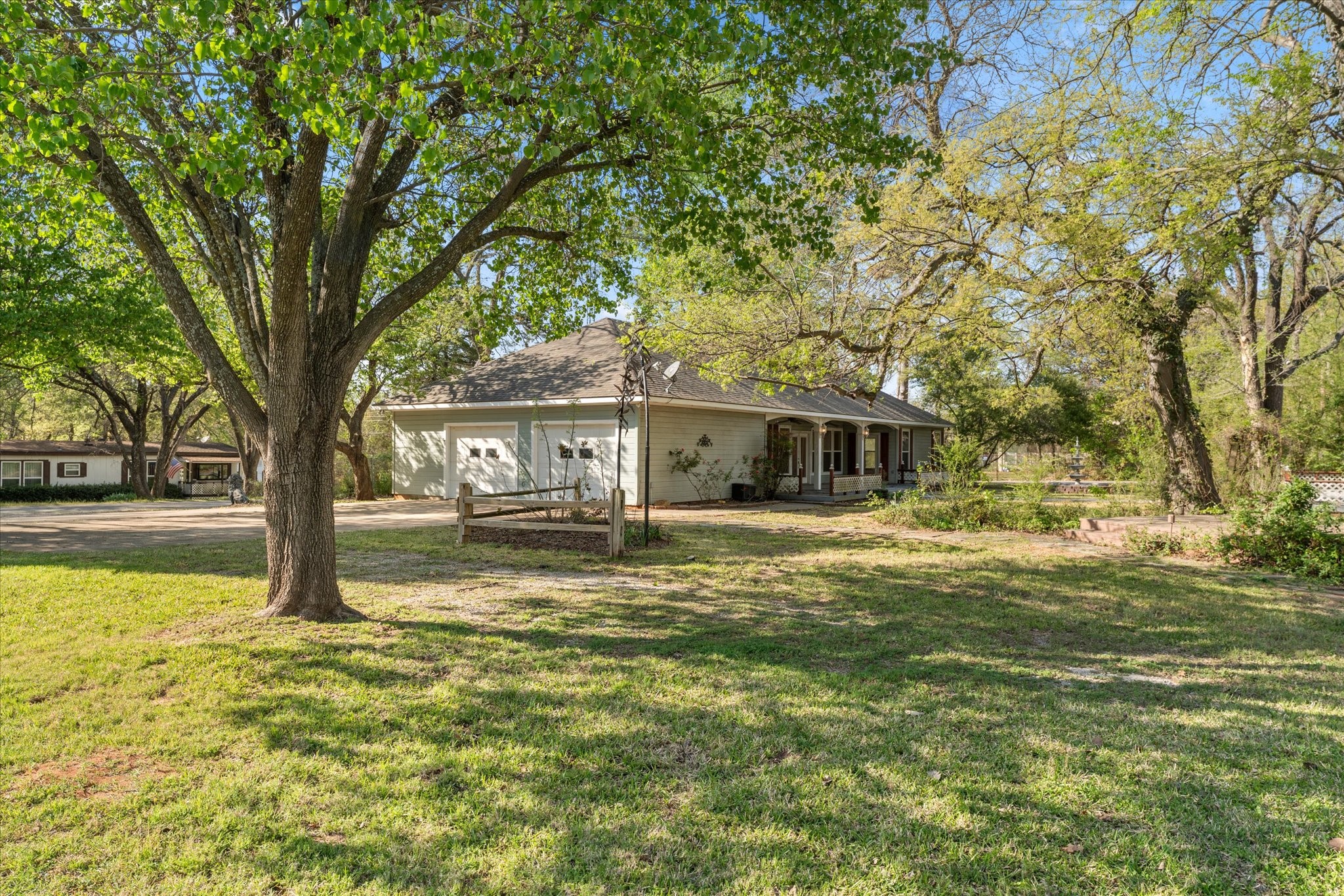 204 Plantation Avenue Pottsboro TX 75076