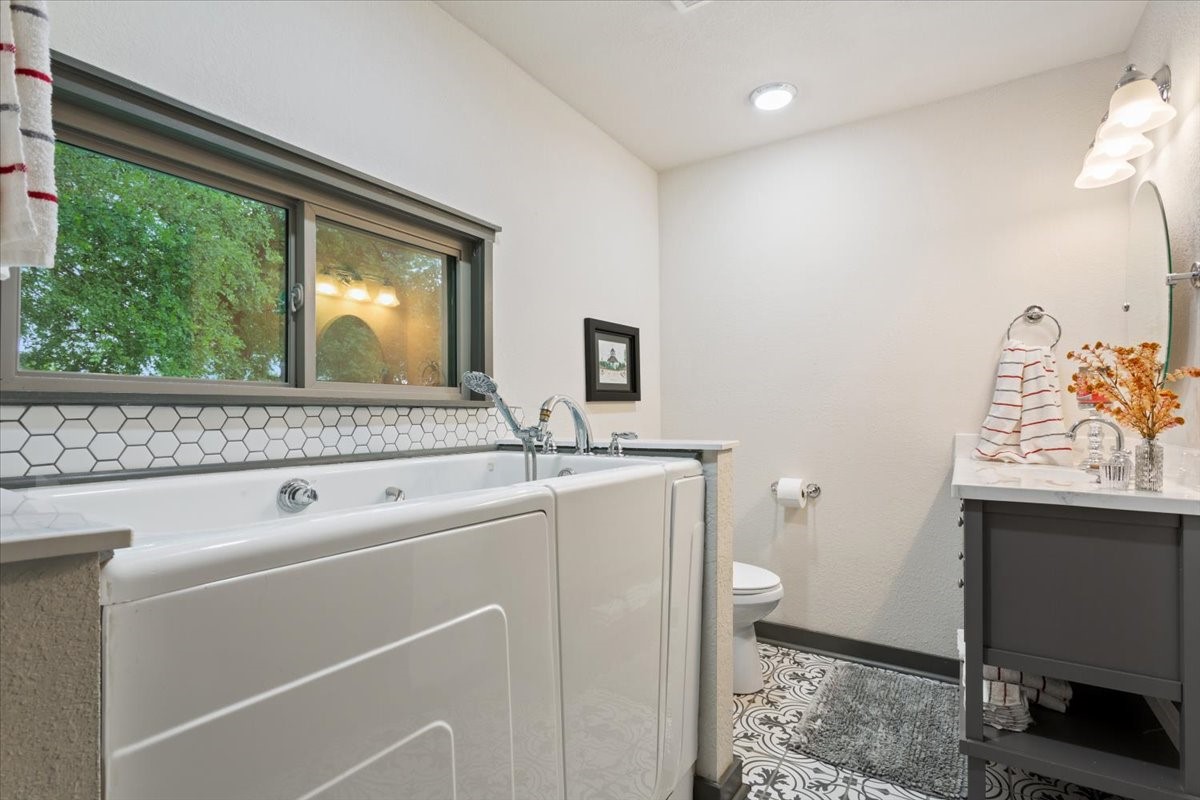 649 Wedgewood Drive China Spring TX 76633