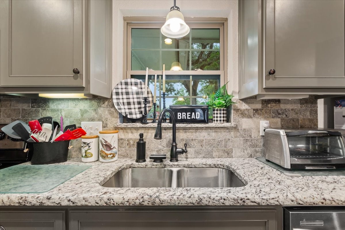 649 Wedgewood Drive China Spring TX 76633