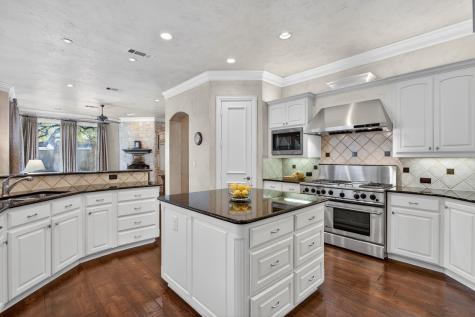 2125 Bradford Park Fort Worth TX 76107