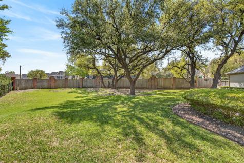 2125 Bradford Park Fort Worth TX 76107