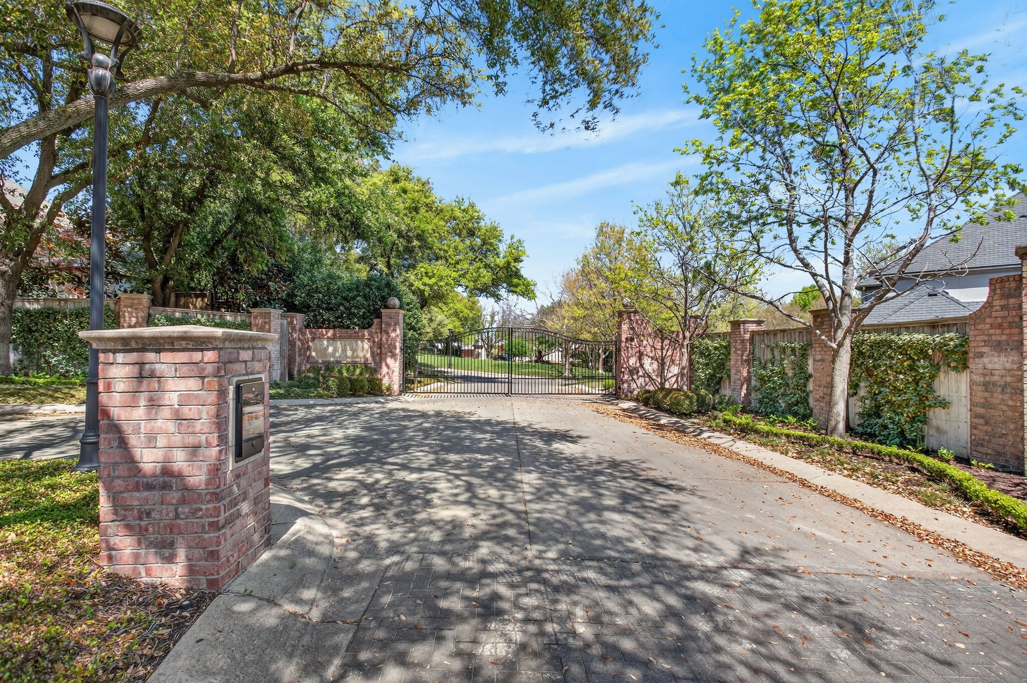 2125 Bradford Park Fort Worth TX 76107