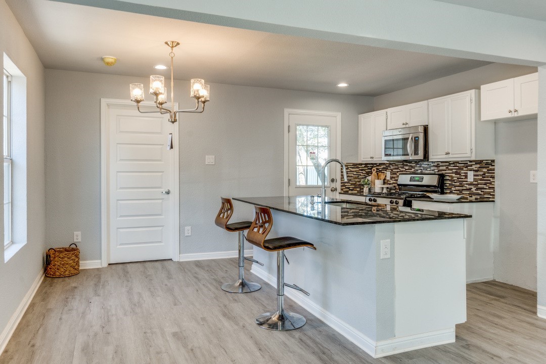 2627 Sharon Street Dallas TX 75211