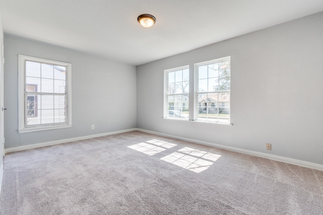 2627 Sharon Street Dallas TX 75211