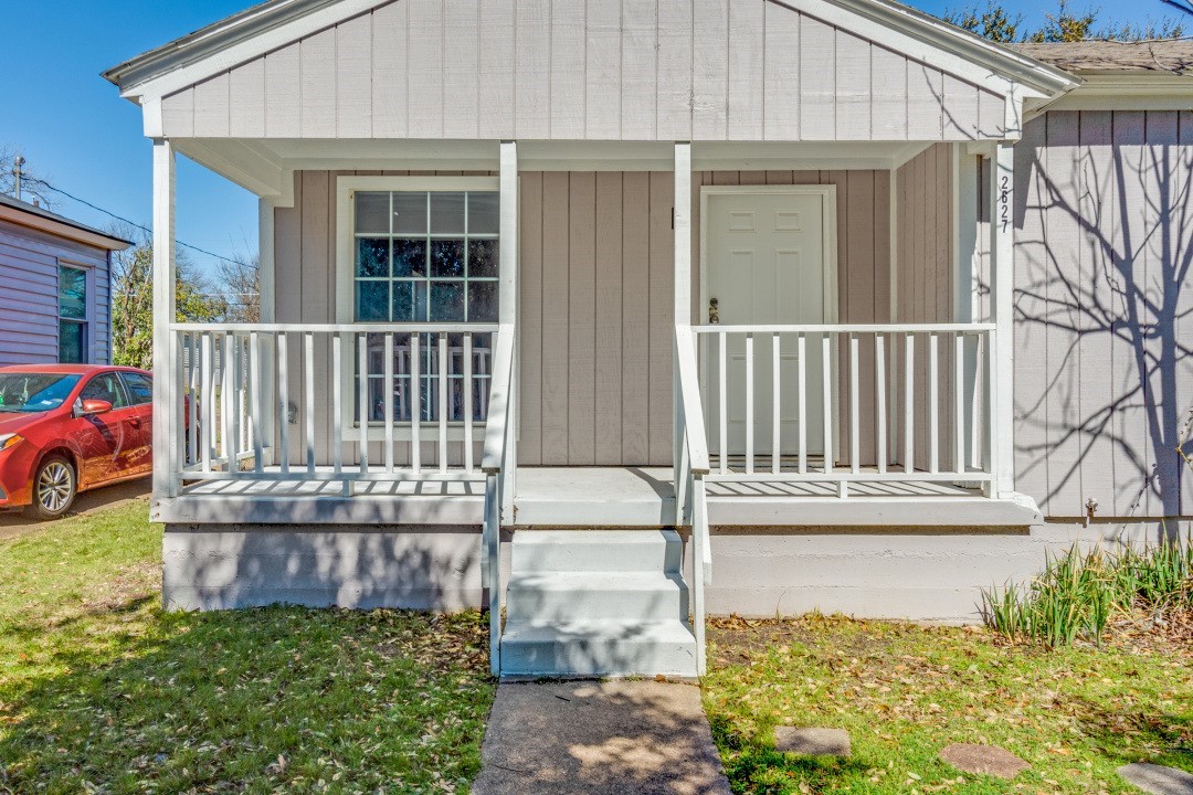 2627 Sharon Street Dallas TX 75211
