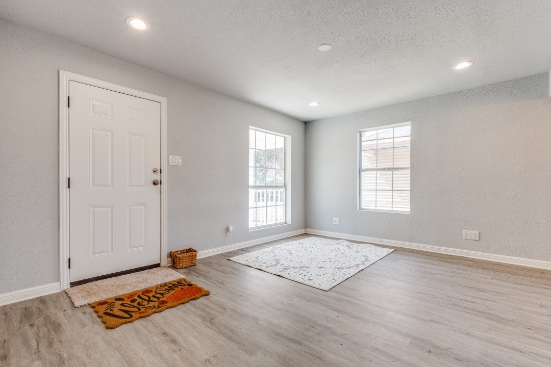 2627 Sharon Street Dallas TX 75211