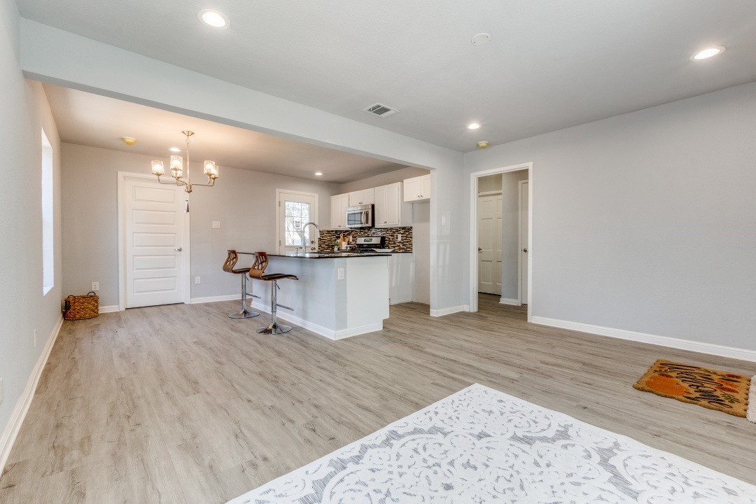 2627 Sharon Street Dallas TX 75211