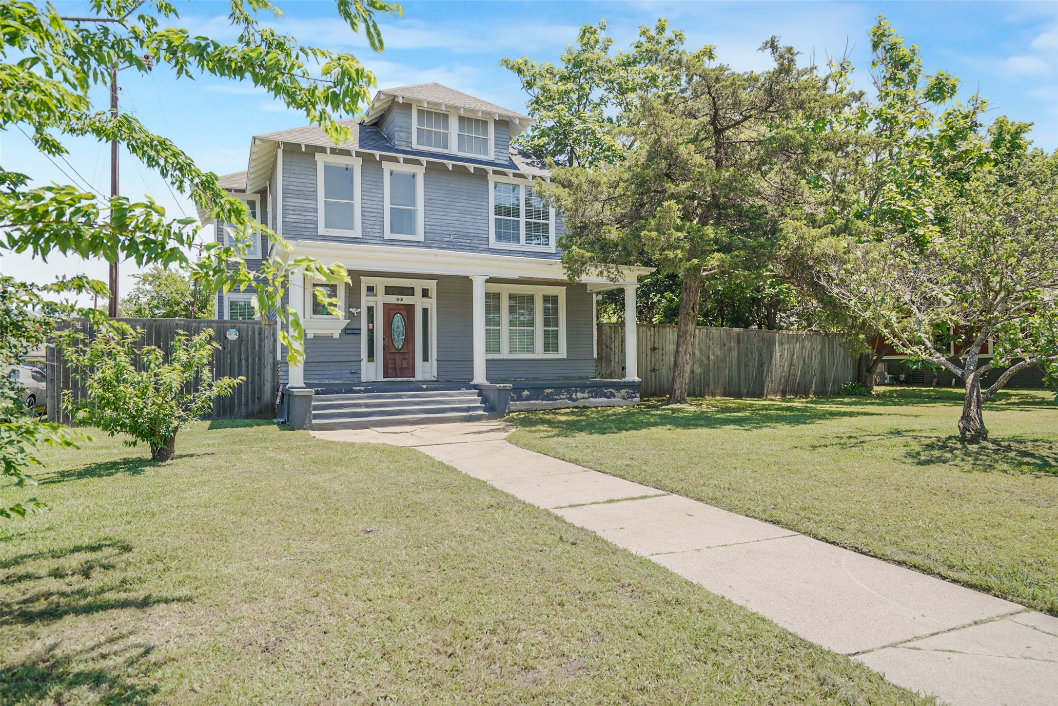 1001 S Travis Street Sherman TX 75090
