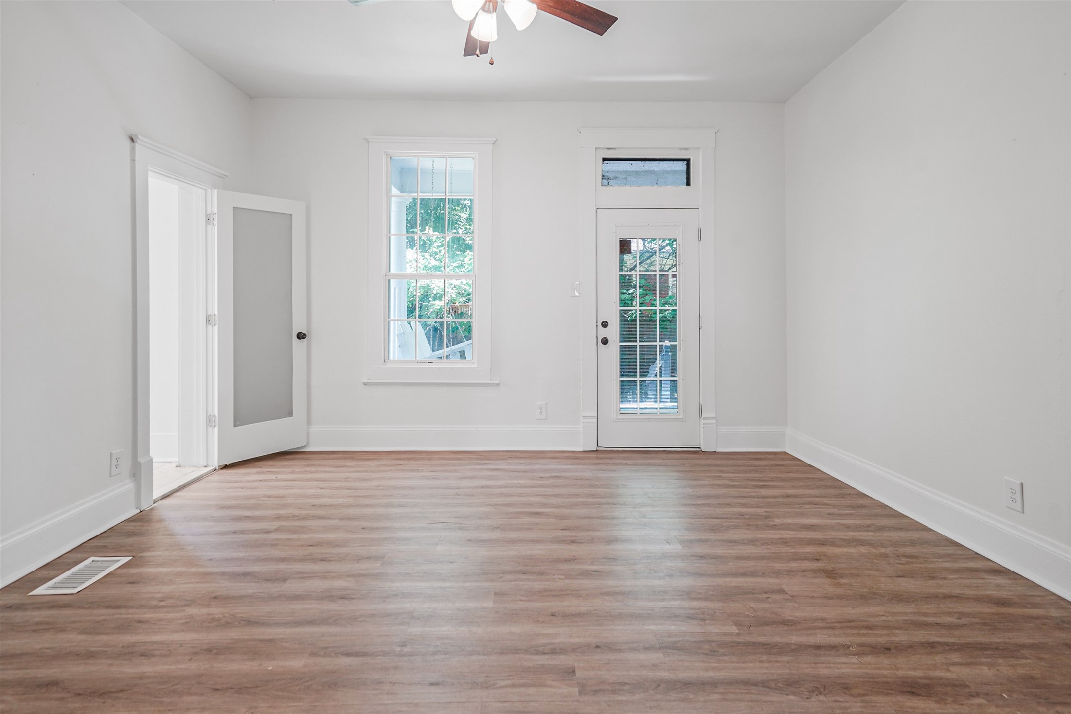1001 S Travis Street Sherman TX 75090