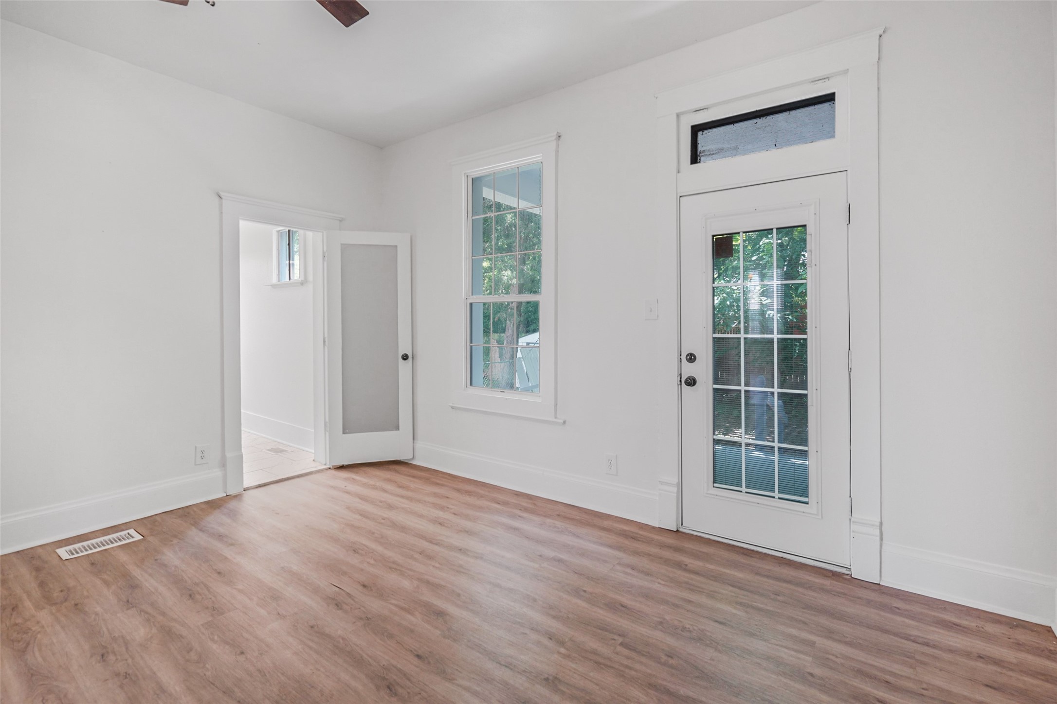 1001 S Travis Street Sherman TX 75090