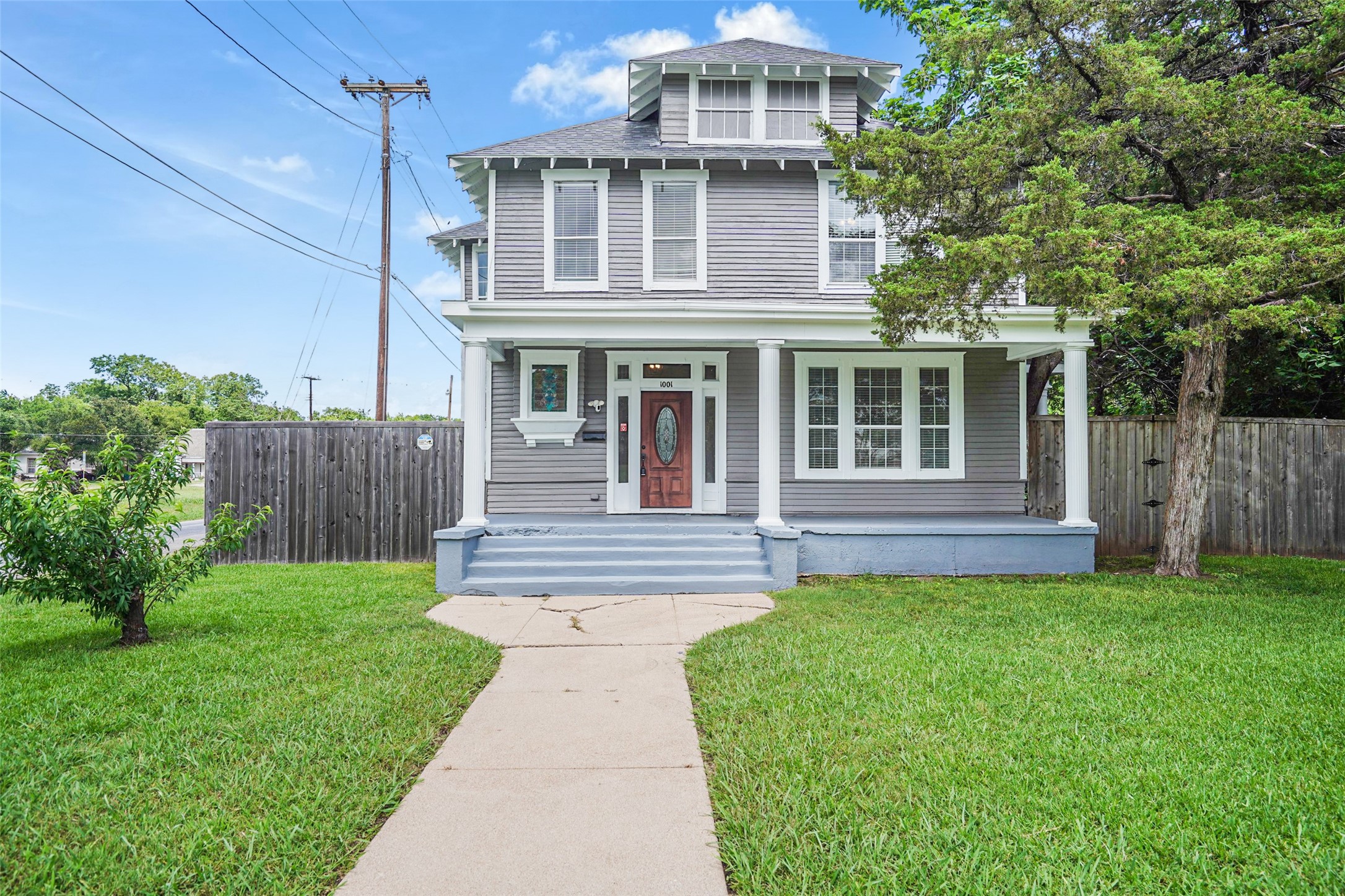 1001 S Travis Street Sherman TX 75090