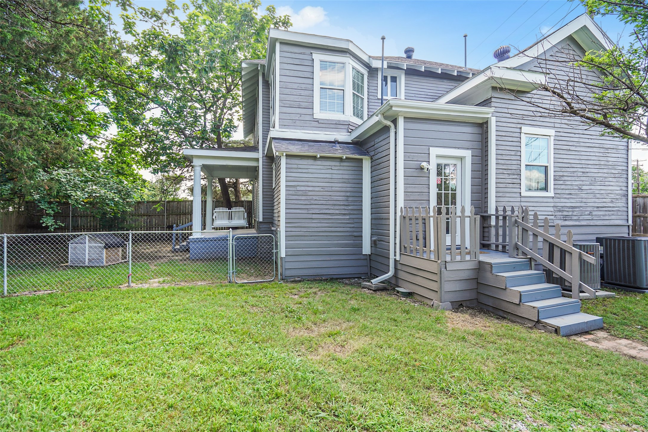 1001 S Travis Street Sherman TX 75090