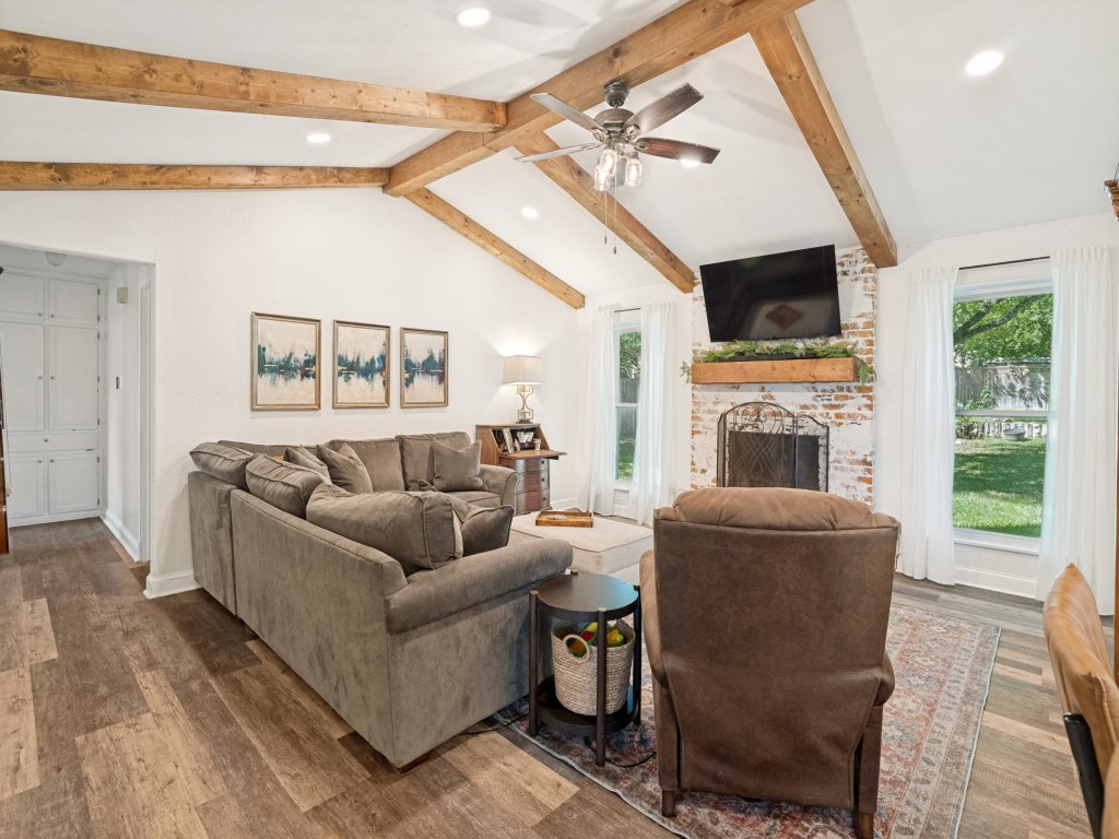 1309 Glenhaven Drive Cleburne TX 76033