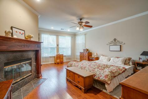 2952 Masters Court S Burleson TX 76028