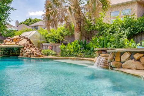 2952 Masters Court S Burleson TX 76028