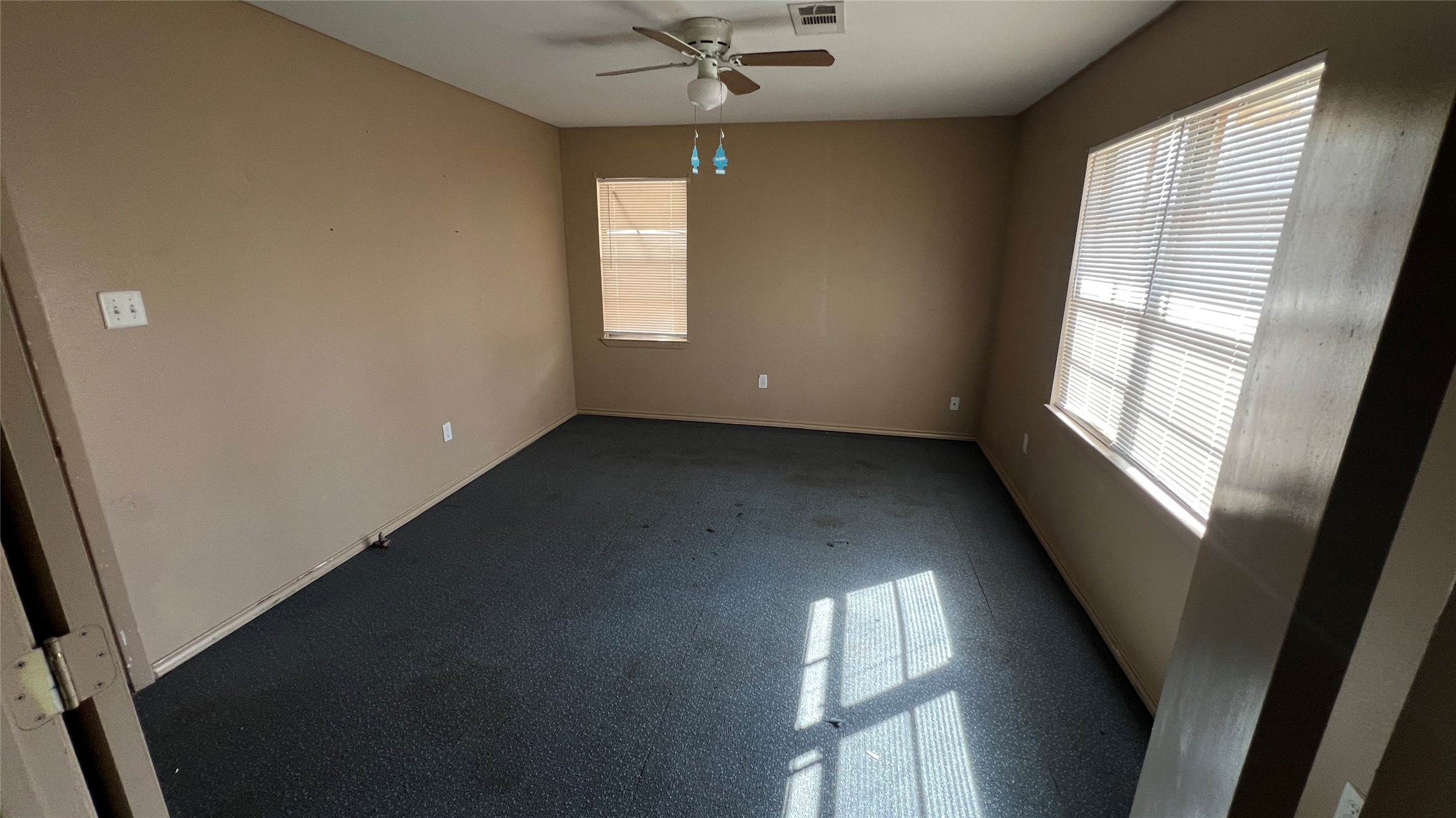 1325 E Sherman Street Paris TX 75460