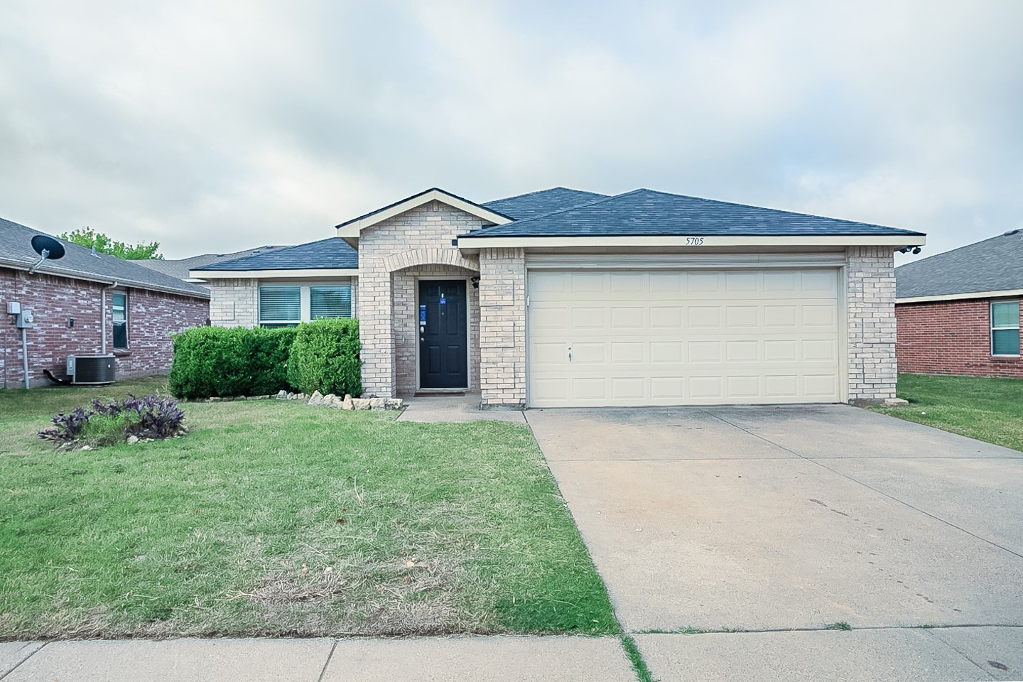 5705 Addington Drive Fort Worth TX 76135